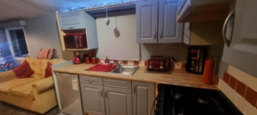 2BR-Sleeps5-Garden-Parking-NearCoast